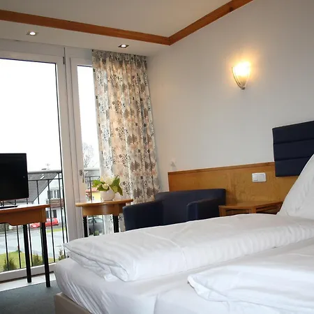 Alhartinger Hof 3*